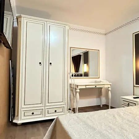 Penthouse Happy Moments 3 דירה